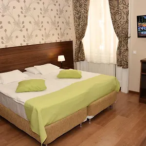 Elit 3*, Budapest Magyarország